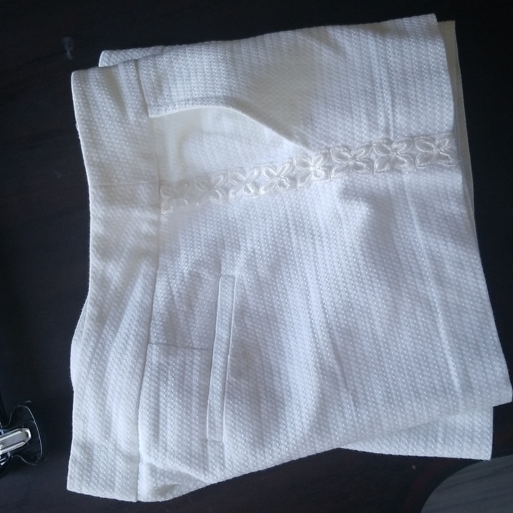 Trina Turk Shorts Side Croched - Picture 8 of 8